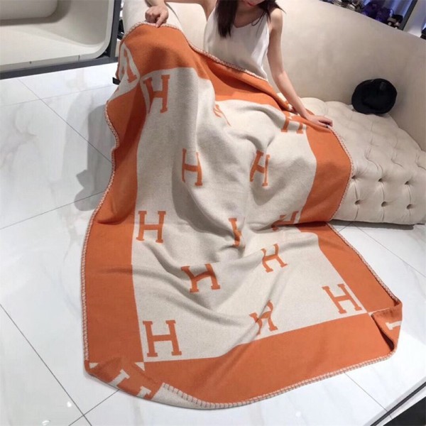 贅沢 ブランド エルメス毛布 レディース 大幅ショール エアコン毛布 Hermes 肩掛け用マフラー 厚手 暖かい毛布 オフィス用 車用 柔らかい ℍ柄ファッション 最高品質 男女不問