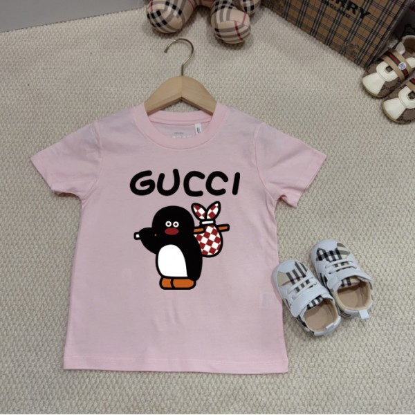 Gucci グッチハイブランド親子tシャツ 偽物 レディース 上着 メンズ夏tシャツブランド かわいいブランド子供服 コピー 激安屋Tシャツ カットソー ペアカップル 