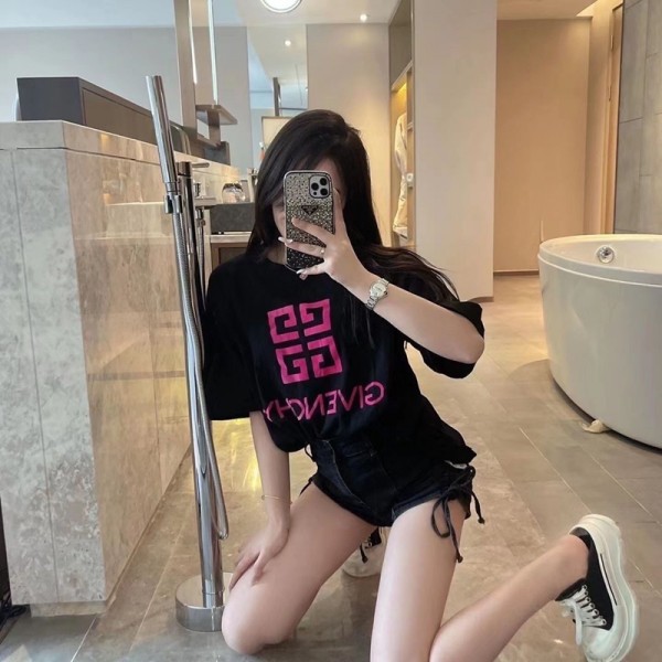Givenchy ジバンシィブランドペア揃いtシャツカットソー コピーハイブランドキッズ半袖tシャツ男女兼用ブランド親子服 コピー 激安屋20代 30代40代tシャツ 激安パロディ