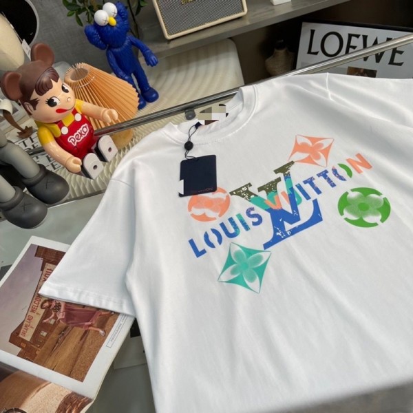 Lv ルイヴィトンハイブランド 親子半袖Tシャツ 上着 シンプル 子供トップス 男女兼用 多色展開 快適 綿100%コットン 男の子 家族お揃い 運動会 夏服 日常通学 キッズ 女子 白 黒