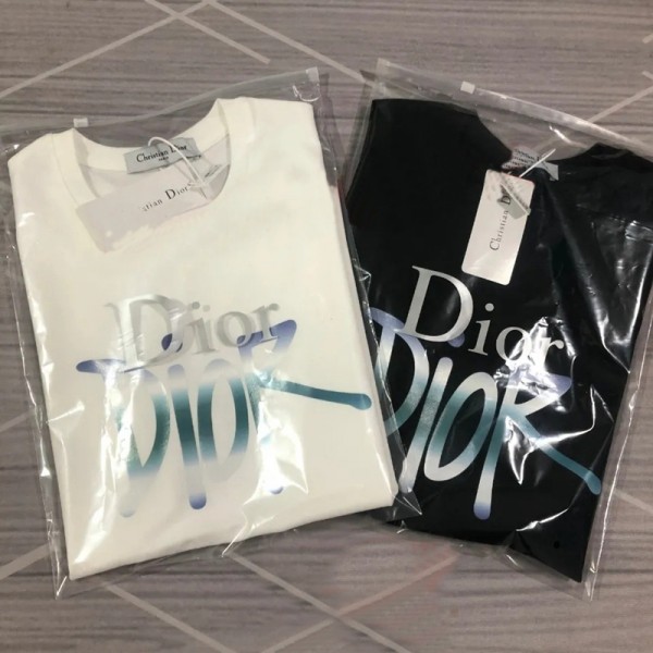 ペア揃い ディオール 上着 ブランドtシャツ  親子服 丸首 半袖 柔らかい 快適 トップス シンプル dior文字 プリント ファッション感 コットン 通気性 おしゃれ ジャージー 男女兼用 安い