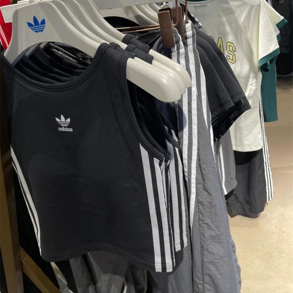Adidas アディダスハイブランドタンクトップ カップ付き 綿 キャミソールス 伸縮性 S - L ノースリーブ レディース パット付き インナー ブラトップ ルームウェア トップス セクシー ショート丈 見せキャミやインナー