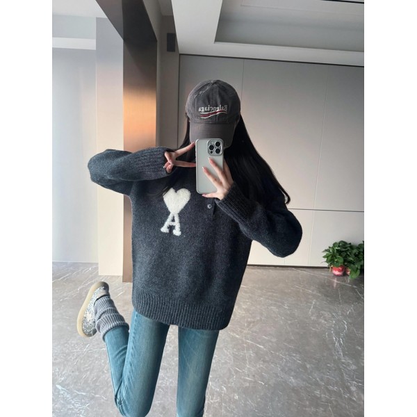 Ami Paris アミ パリス ブランドニットポロ レディース ポロセーター リプニット オーバーサイズ 襟付き ゆったり 柔らかい 流行り カジュアル おしゃれ ベーシック きれいめ トップス 秋 冬