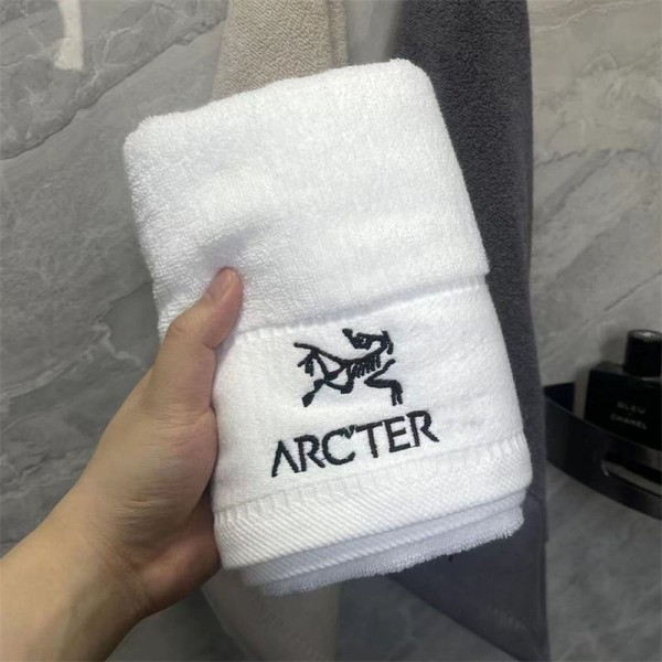 ブランド Arc'teryx アークター 人気 ビーチタオル軽量 ハイブランドシャワータオル 大幅 吸水タオルハイブランド タオル ギフトタオルブランド 人気 女性