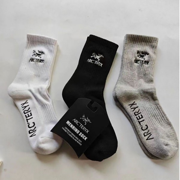 ARC'TERYX アークテリクスハイブランド ソックス 綿製ブランドミドルソックス 高品質上質な コットン ソックス くつしたブランドソックス 男女兼用 ファッション