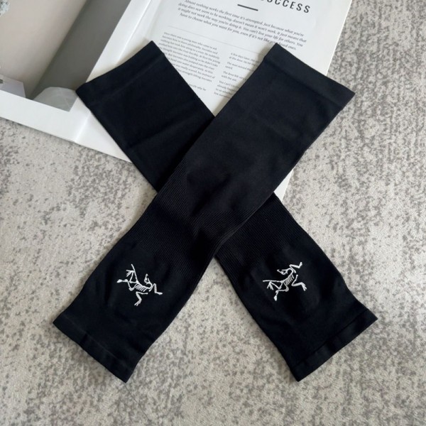 ブランドARC'TERYX アークテリクスアームカバー UVカット レディース 接触冷感 腕カバー ひんやり ロング丈 両腕 指掛けタイプ 日焼け防止 吸汗速乾 紫外線対策 スポーツ/運転用/自転車 男女兼用