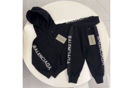 バレンシアガ子供パーカー グッチ気質ショルダーバッグ シャネル掛け毛布