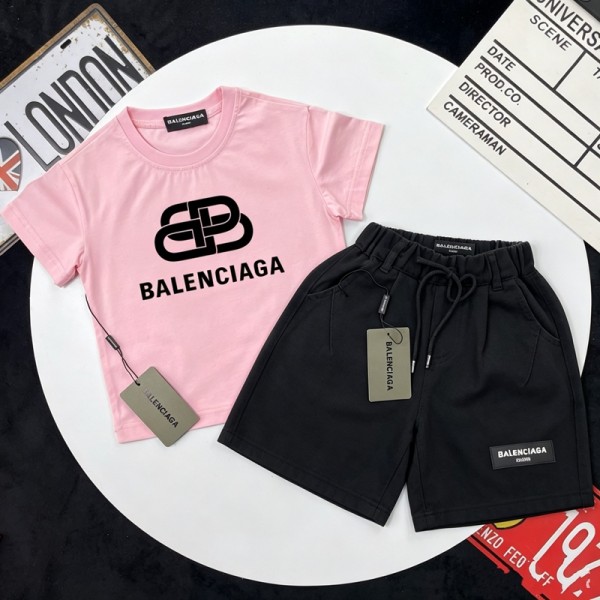 ブランドBalenciaga バレンシアガ 子供服 男の子 セットアップ 夏服 半袖 Tシャツ ハーフパンツ 半ズボン 90-160cm 上下セット 子供 ジャージ 上下セット 女の子 カジュアル 韓国 お洒落 チェック 男の子 半袖スウェット セットアップ