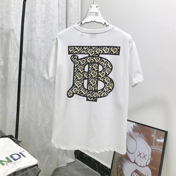 ハイブランド BURBERRY メンズ 上着 tシャツ カジュアル 夏 バーバリー 綿Tシャツ 通気性 女の子 半袖 トップス おしゃれ 半袖シャツ 高品質 ファッション 人気 ゆったり 大き目プリントロゴ付き 