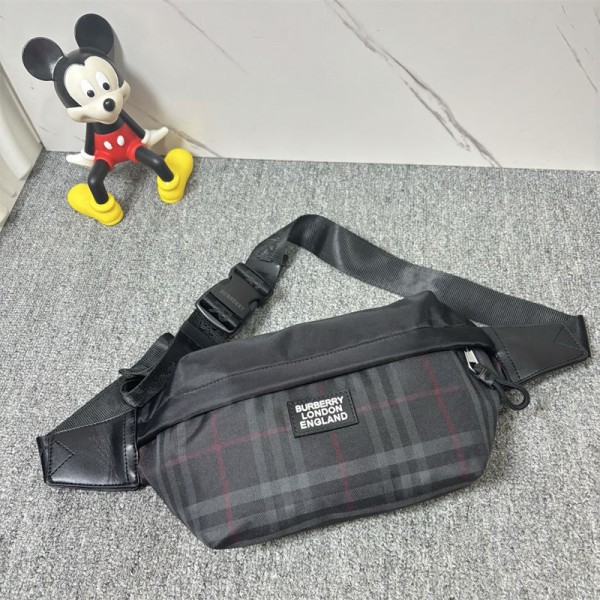 Burberry バーバリーハイブランドボディバッグ ショルダーバッグ 斜めがけバッグ ボディーバック 大容量 人気 通勤 旅行 メンズ 肩掛け ワンショルダー メンズ スポーツ アウトドア