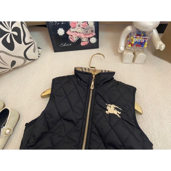 Burberry バーバリーブランド中綿ベスト キッズ 男の子 女の子 袖なし チョッキ ダウンベスト リバーシブル 90¬140cm 子供服 ジャケット ノースリーブ 防寒 スクール 通園通学 秋冬 暖かい ジュニア