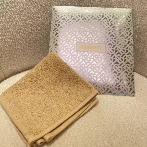 Burberry バーバリー人気 タオル軽量 ハイブランド多用途タオル ハンカチ ブランド 人気 女性フェイスタオル コットンタオ 厚手 おしゃれ 高品質 人気