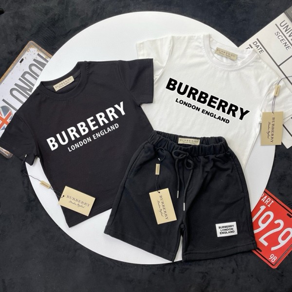 Burberry バーバリーブランド子供セットアップ 夏服 男の子 女の子 半袖 Tシャツ 半ズボン キッズ 薄手 通気性 速乾 ベビー服 柔らかい 快適 ジャージ 上下セット ジュニア ゆったり カジュアル トップス ショートパンツ 90¬160cm 韓国風 お洒落 通園 通学 普段着