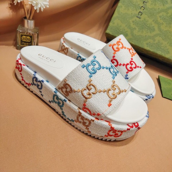 Gucci グッチハイブランド厚底スリッパ 室内 前開き リネン 室内 通気性 蒸れない いつでもサラサラ 素足 履き心地 気持ちいい もふもふほわほわ レディース 225¬275cm