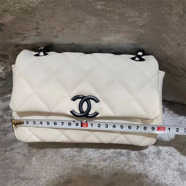 Chanel ブランド 女の子 チェーンバッグ 肩掛けバッグ シャネル 高級レザーバッグ キュート 上品 柔らかい 小物を収納 コディネート良い ミニバッグ 通勤 通学 多場所