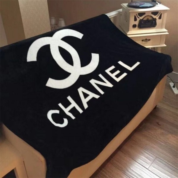 シャネル 毛布 ブランド chanel ブランケット シングル 150×200cm フランネルブランケット ひざ掛け 膝掛け 掛け毛布 マイクロファイバー フランネル あったか 暖かい 発熱 ふわふわ 軽量 洗える 洗濯可 静電気防止 抗菌 防臭 おしゃれ 秋冬用