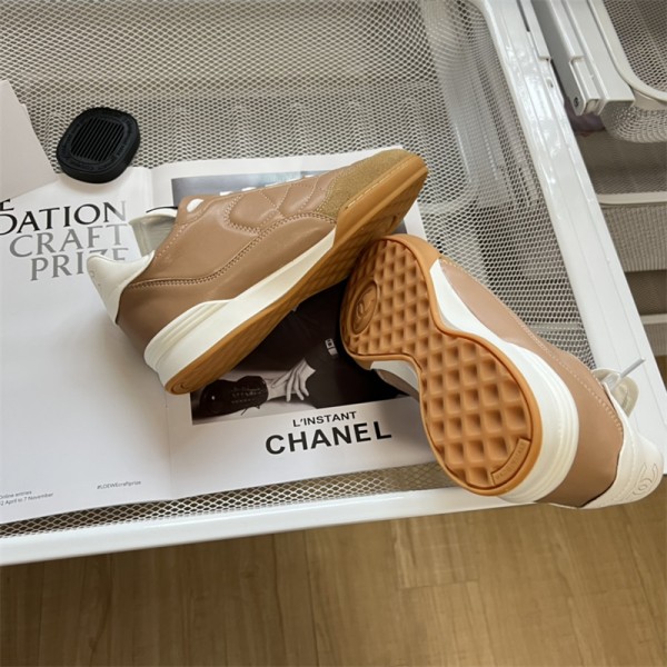 chanel シャネル ブランド 靴 厚底 カジュアル 革製 秋 黒白 人気 ファション 高品質