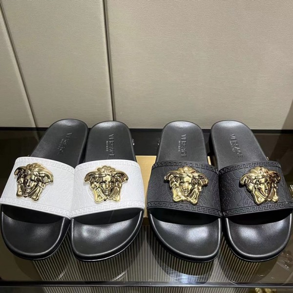 Gucci グッチ Chanel シャネル Nike ナイキLv ルイヴィトン  Versace ヴェルサーチ 個性 サンダル 柔らかい 滑り止め 室内履き モノグラム柄 目立つ 可愛い 通気 お風呂 立体 オリジナル 軽量 ファッション 1/2/3足セット