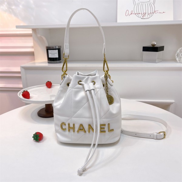 Chanel シャネル斜め掛けカバンハイブランドブランド手提げカバン大容量ブランド手持ちバッグ鞄ブランドミニバッグコーデ