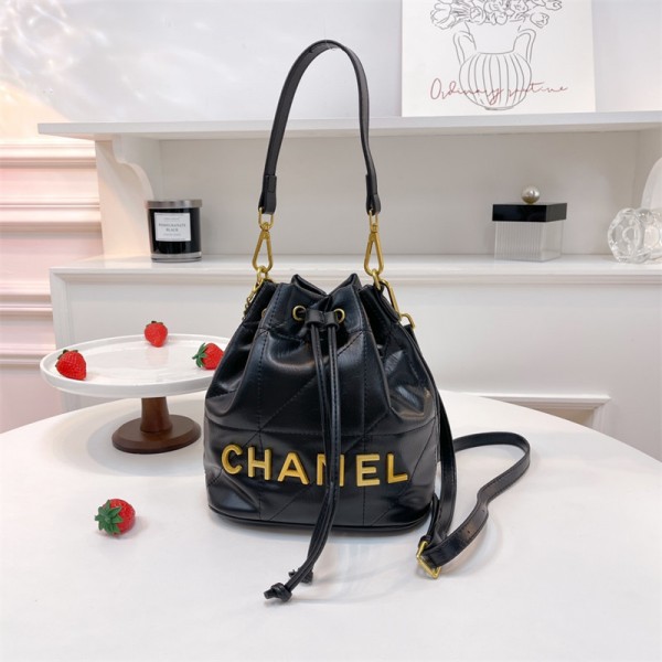 Chanel シャネル斜め掛けカバンハイブランドブランド手提げカバン大容量ブランド手持ちバッグ鞄ブランドミニバッグコーデ