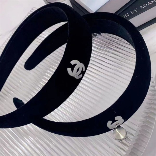 シャネルカチューシャ ヘアアクセサリー Chanel 髪留め ヘアバンド＋ヘアピン おしゃれ 大人 レディース 幅広 ベロア シンプル 大きめ 痛くない 無地 ブラック