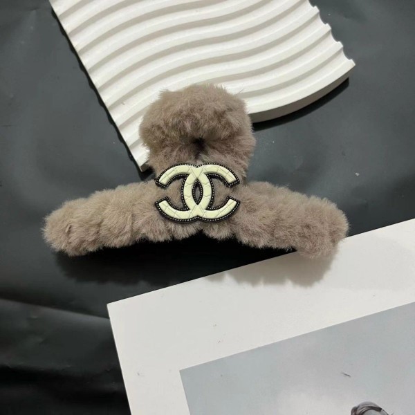 Chanel シャネルハイブランドファッションヘアバレッタヘアクリップヘアピンフェイクファー素材ヘアバレッタヘアアクセサリーパーティー日常着用に最適アクリルヘアクリップ