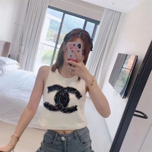 Chanel シャネルブランドタンクトップ レディース リブ インナー S - XL タンク キャミソール S - XL 重ね着 トップス ノースリーブ ルームウェア 部屋着 シンプル 刺繍付き 白 黒 ストレッチ 春 夏 秋おしゃれ ベーシックキャミソール 肌着 着痩せ