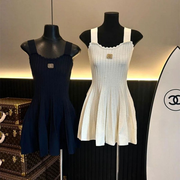 ミュウミュウ MiuMiuブランドニットワンピース レディース 夏 膝丈 タイトワンピース スリム 袖なし レディース 上品 ワンピース 気質 ドレス S - XL