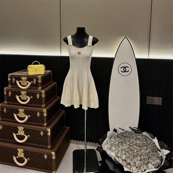 ミュウミュウ MiuMiuブランドニットワンピース レディース 夏 膝丈 タイトワンピース スリム 袖なし レディース 上品 ワンピース 気質 ドレス S - XL
