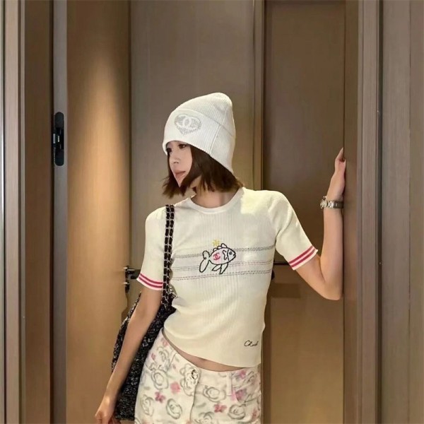 Chanel シャネルハイブランドtシャツ リブニット レディース Uネック 刺繍の柄 スリム 広め トップス 半袖 シャツ スリム ストレッチ おしゃれ 気質XS - M