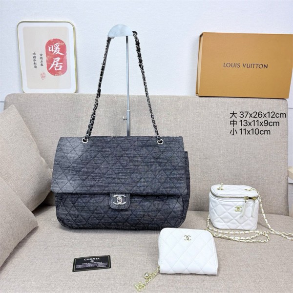 Chanel シャネルハイブランドバッグ肩掛けバッグ  3枚セット ブランド男女兼用ブランドショルダーバッグ大容量レディースメンズバッグブランドカジュアル