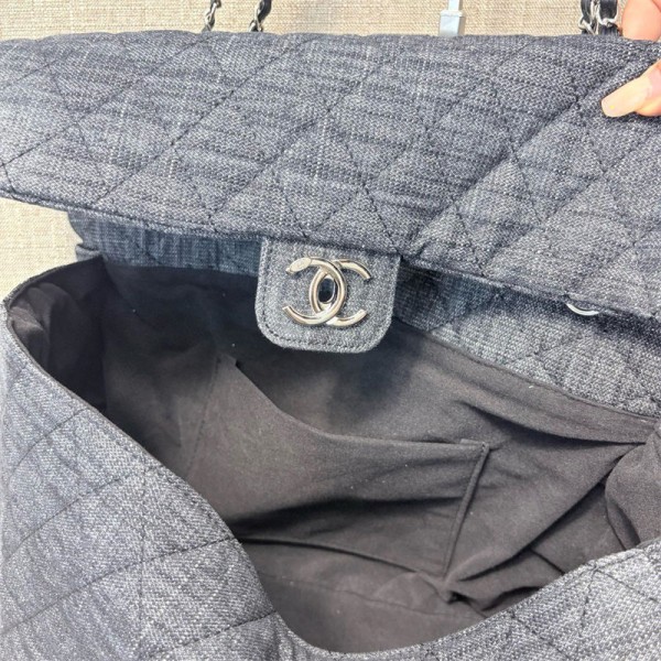 Chanel シャネルハイブランドバッグ肩掛けバッグ  3枚セット ブランド男女兼用ブランドショルダーバッグ大容量レディースメンズバッグブランドカジュアル Chanel シャネルハイブランドバッグ肩掛けバッグ  3枚セット ブランド男女兼用ブランドショルダーバッグ大容量レディースメンズバッグブランドカジュアル