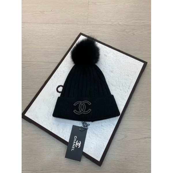 ブランドChanel シャネル女性用冬のポンポン付きビーニーハット 暖かい ニットキャップ かわいい 厚手のスローチーなスノーニットスカルスキーハット