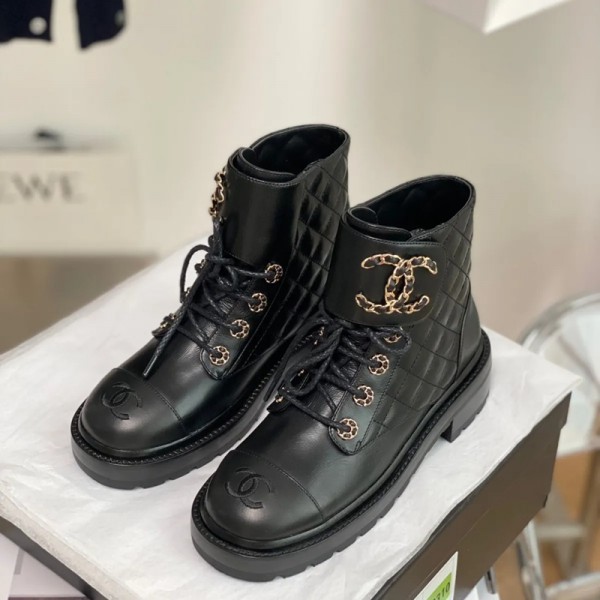 Chanel シャネルブランド気質ブーツ レディース スノーブーツ サイドジッパー 秋冬 裏起毛 レースアップ 225¬250cm 厚底 ショートブーツ ハイカット 防水 滑らない 女性用 ブラック
