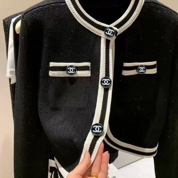 Chanel シャネルスウェットハイブランド秋冬レディースメンズプルオーバーブランドスウェット偽物 男女兼用メンズ 服 コピー