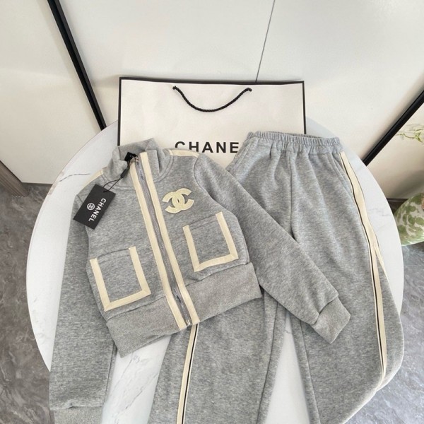 Chanel シャネルスウェットセットアップハイブランド女の子 ジャージ 裏起毛 上下セット 子供服 ジッパーパーカー 厚手ワイドパンツ 2点セット ガールズ スウェット 長袖 スポーツウェア 120cm~170cm