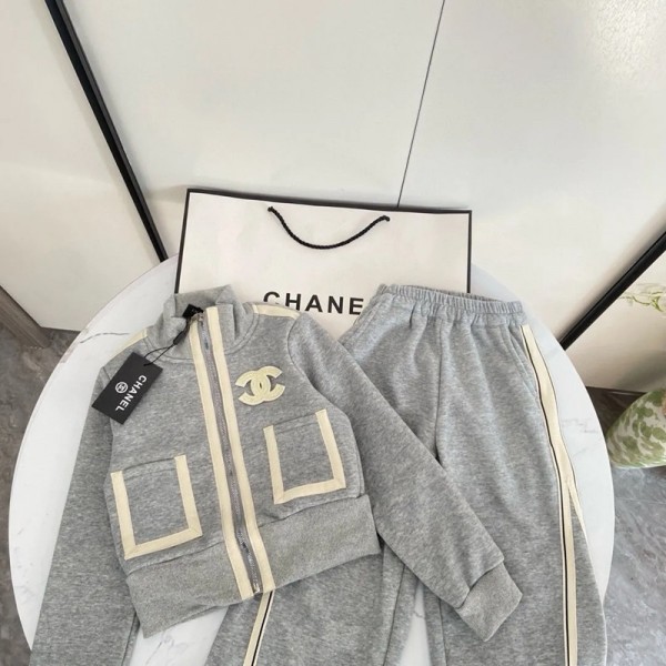 Chanel シャネルスウェットセットアップハイブランド女の子 ジャージ 裏起毛 上下セット 子供服 ジッパーパーカー 厚手ワイドパンツ 2点セット ガールズ スウェット 長袖 スポーツウェア 120cm~170cm