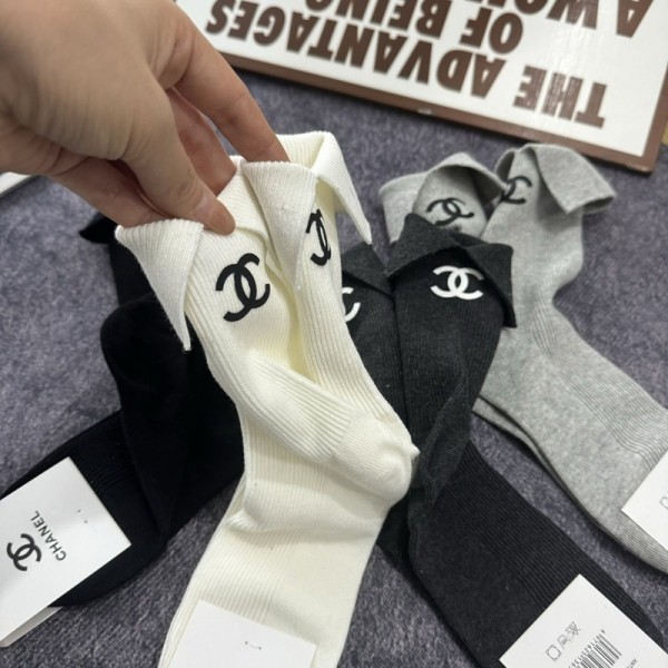 Chanel シャネルハイブランド ソックス 綿製レディース向け 靴下 かわいいブランド ストッキング 大人気コットン 靴下 メンズ 通気性