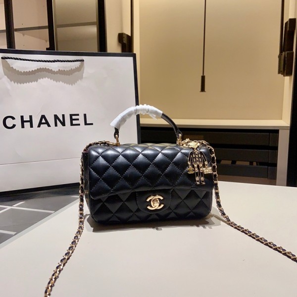Chanel シャネルブランドショルダーバッグ 斜め掛けカバン ミニバッグ 3点セット ハイブランド肩掛けバッグ セレブ愛用 ブランド手提げカバン大容量