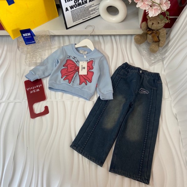 Chanel シャネルブランド子供服 ジャージ キッズ 女の子 裏起毛セットアップ 春 秋 服 パーカー デニムパンツ 子供 上下セット ジャージ 女の子 スウェット ロングパンツ セットアップ キッズ カジュアル 韓国 おしゃれ 小学生 女の子服 90¬140cm 