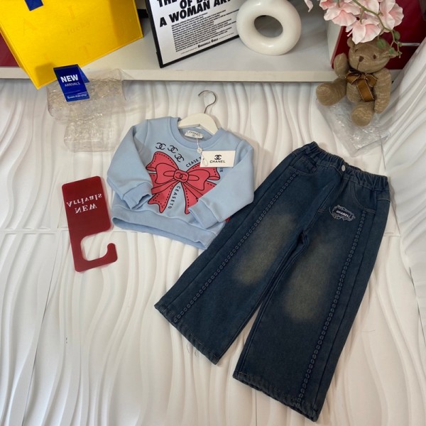 Chanel シャネルブランド子供服 ジャージ キッズ 女の子 裏起毛セットアップ 春 秋 服 パーカー デニムパンツ 子供 上下セット ジャージ 女の子 スウェット ロングパンツ セットアップ キッズ カジュアル 韓国 おしゃれ 小学生 女の子服 90¬140cm 