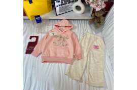 シャネルキッズジャージセット プラダ韓国風ビーニー ルイヴィトン掛け毛布