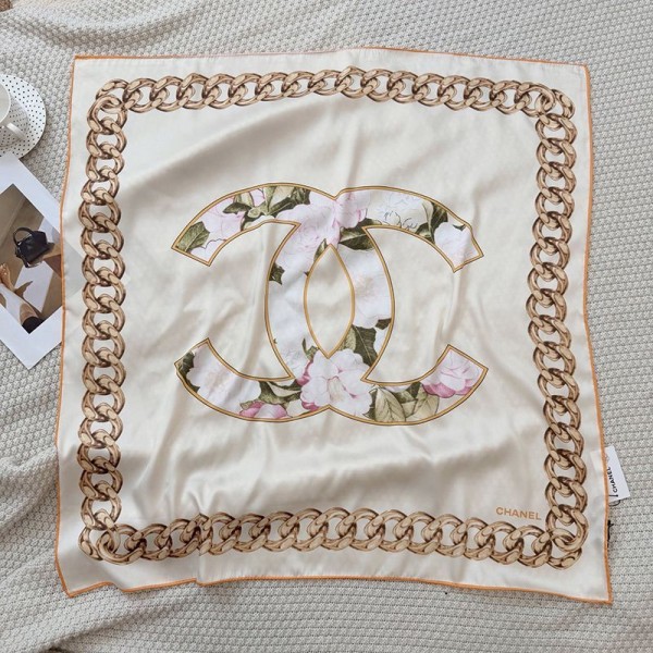 Chanel シャネルブランドスカーフ レディース 正方形 ネッカチーフ バンダナ ショール 髪飾り 90×90cm ヘッドバンド リボンスカーフ シルク風 バッグ飾り 巻き方 多機能 お洒落 通勤 海辺 旅行 春夏秋冬