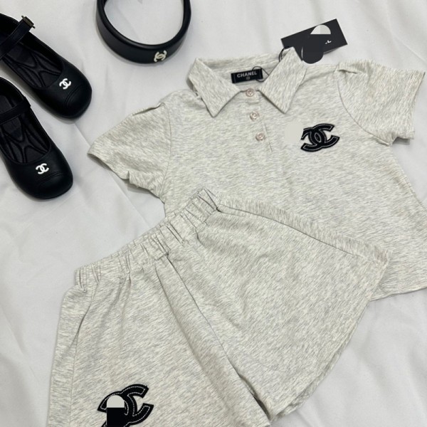 Chanel シャネルブランドキッズ セットアップ 女の子 ジャージ ベビー服 ショートパンツ 半袖 tシャツ 80-120cm 上下セット 子供 女児 小学生 おしゃれ 韓国 ガールズ ズボン 短パン 通園 通学 ポロシャツ ２点セット カジュアル ベビー服 子ども服 夏