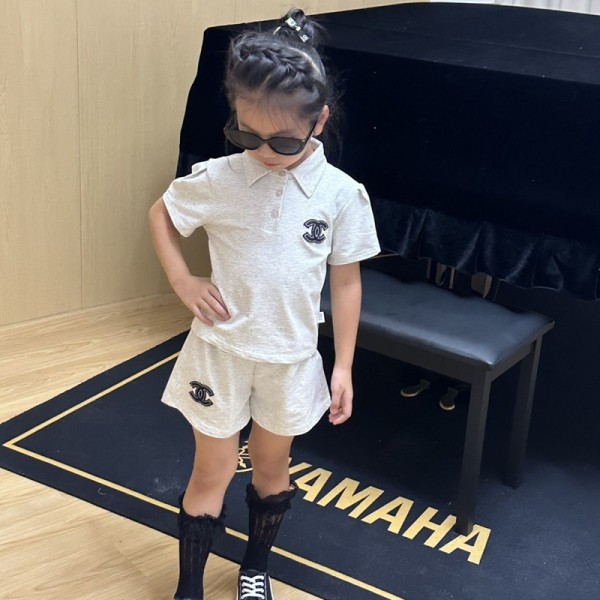 Chanel シャネルブランドキッズ セットアップ 女の子 ジャージ ベビー服 ショートパンツ 半袖 tシャツ 80-120cm 上下セット 子供 女児 小学生 おしゃれ 韓国 ガールズ ズボン 短パン 通園 通学 ポロシャツ ２点セット カジュアル ベビー服 子ども服 夏