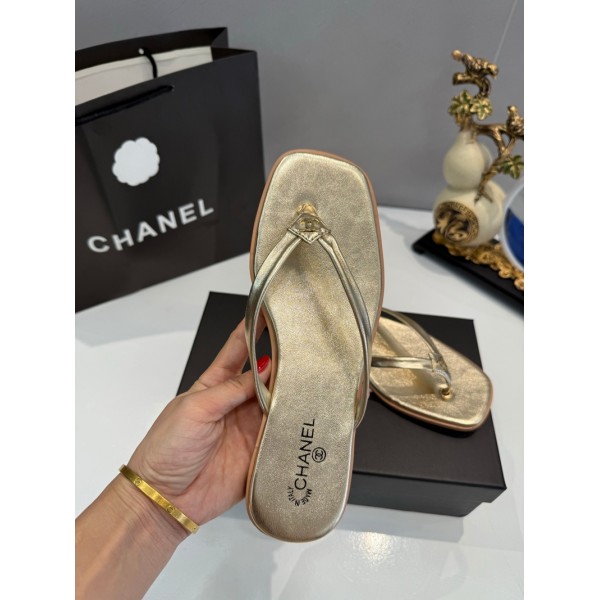 ブランドChanel シャネル女性向けビーサン ビーチスリッパ サンダル 履きやすい シンプル トング ビーサン レディース 黒 旅行