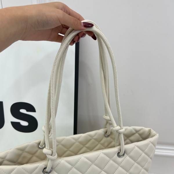 Chanel シャネルハイブランドバッグ斜め掛けカバンハイブランド肩掛けバッグブランド男女兼用ブランド手持ちバッグ鞄