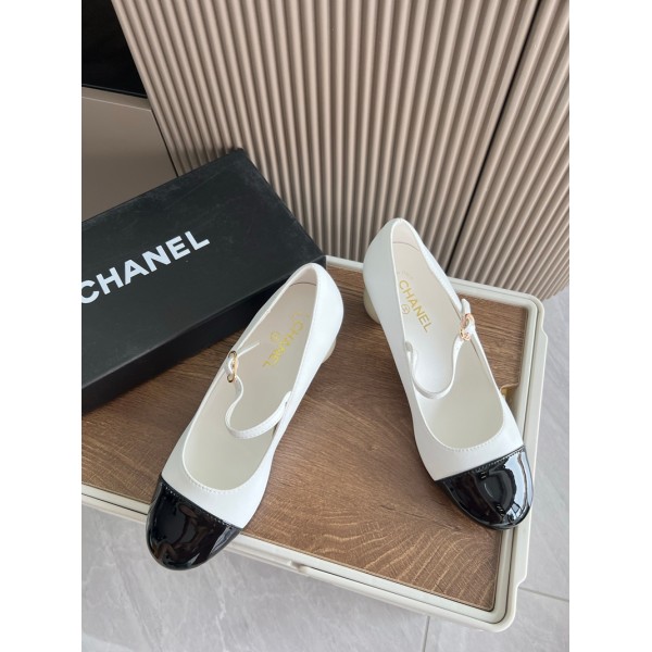 シャネルCHANELレディース バイカラーメリージェーンパンプス 太ヒール ストラップ付きシャネル丸トウ メリージェーンシューズ バイカラー ローヒール 通勤パンプス