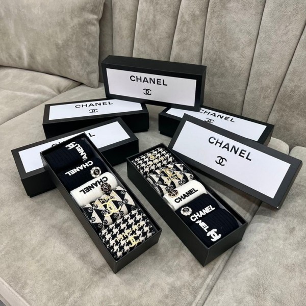 Chanel シャネルレディース向け 靴下 かわいいコットン 靴下 かわいいシャネル5足セット メンズ 通気性ブランドミドルソックス 高品質ブランドソックス 男女兼用 ファッション