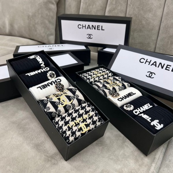 Chanel シャネルレディース向け 靴下 かわいいコットン 靴下 かわいいシャネル5足セット メンズ 通気性ブランドミドルソックス 高品質ブランドソックス 男女兼用 ファッション